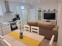 B&B Gibraltar - Main Street - 3 Bed Room - Family Friendly - Bed and Breakfast Gibraltar