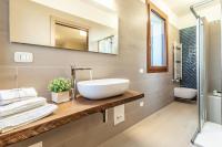 Camera Quadrupla con Doccia