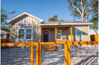 Escape to 4BR3BA Downtown Home Brand New - B&B