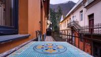 2 Bedroom OldTown Mountain View Apartment with private terrace and high ceilings rooms - B&B