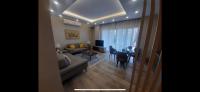 Apartamento con balcón
