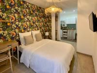 Studio coeur de ville et au calme (1) - B&B