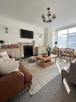 Fern Lodge By Birch Stays - B&B Rhosneigr