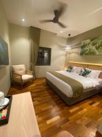 Deluxe King Suite