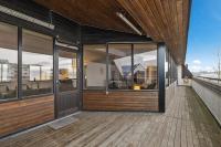 Penthouse apt on the shopping street-Free parking - B&B Reykjavík