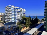 Piso a pie de playa con piscina y vistas al mar - B&B Benicàssim