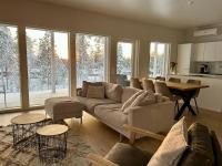 Villa Kataja with winter forest landscape and wi-fi - Chambres d’hôtes Rovaniemi