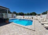 Villa Fantasia- Less than 5-Min Walk to Kalivaki Beach - Chambres d'hôtes Georgioupolis