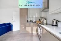 B&B Surbiton - Town Center 2 bed Serviced Apartment 08 with parking, Surbiton By 360Stays - Bed and Breakfast Surbiton