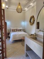 Habitación con vistas a la piscina - 1 cama grande