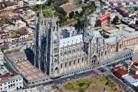 Departamento junto a la Basílica Voto Nacional - Quito - B&B