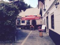 Apartment with Mountain View