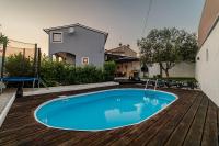 Holiday House Ulika - B&B Loborika