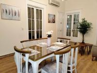 Royal Apartment in Talaat Harb Downtown Cairo - B&B El Cairo