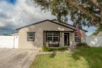 Royal Equestrian Haven a Luxury Paradise Escape with Pool - B&B Royal Palm Beach