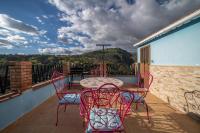 AR Alojamiento Rural - B&B Júzcar