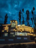 B&B Skardu - PYRAMID LODGE - Bed and Breakfast Skardu