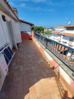 Villino con giardino a 10 minuti a piedi dal mare e vicino a Roma - B&B