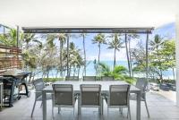 B&B Palm Cove - Amaroo - Luxury Apartment overlooking the Coral Sea - Bed and Breakfast Palm Cove