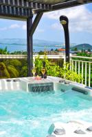 Villa Sweet Caraïbes, vue mer, jacuzzi - Chambres d’hôtes Les Trois-Îlets