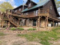 B&B Saint Joe - Buffalo River Lodge (Yellville)- Lower Level - Bed and Breakfast Saint Joe