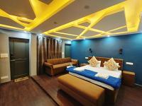 Farmhouse - A Luxury Living - Bed and Breakfast Srinagar