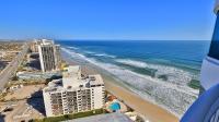 On the Beach-2/Br 2/Bath, 26th floor! Spectacular views of Ocean & River - Bed and Breakfast