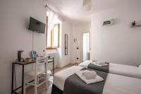 Chambre Double ou Lits Jumeaux avec Salle de Bains Commune