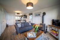 Sea view The Lookout at The Bay holiday village Filey 2 bed sleeps 5 dog friendly free leisure facilities direct beach access pub and shop click to view photos - B&B Filey