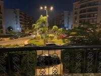 Majestic Oasis at Al Rehab City - B&B New Cairo