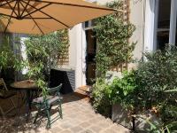 B&B Aubervilliers - Charmant appartement avec terrasse - Bed and Breakfast Aubervilliers