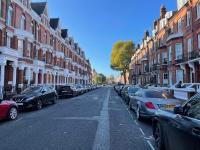 1 Bedroom Apartment in the heart of West London - Chambres d'hôtes Londres