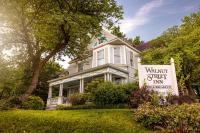 B&B Springfield - Walnut Street Inn - Bed and Breakfast Springfield