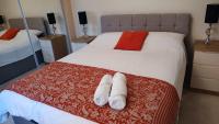 B&B Swansea - Baystays Scenic View - Bed and Breakfast Swansea