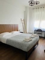 Deluxe Double Room with Shower