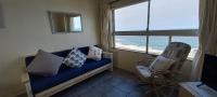 B&B eManzimtoti - 703 High Tide, Holiday Apartment, Main Beach, Amanzimtoti - Bed and Breakfast eManzimtoti