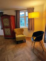 Ferienwohnung RESL - geschmackvoll renoviert & zentral im historischen Schindelhaus - B&B