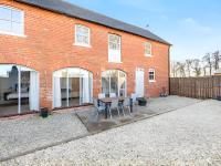 B&B Cottingham - The Granary, Wolds Way Holiday Cottages, spacious 3 bed cottage - Bed and Breakfast Cottingham