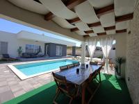 B&B Debeljak - Villa ARIA with a private heated pool - Bed and Breakfast Debeljak