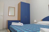 One-Bedroom Apartment with Sofa Bed