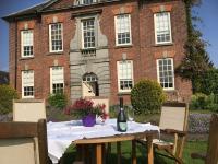 B&B Mapleton - Peak District Manor House close to Alton Towers - Bed and Breakfast Mapleton