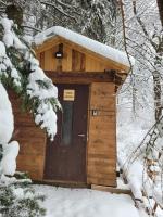 Srub na svahu sjezdovky v Radvanicích - B&B