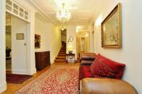 Elegant 3-Bedroom Ramsay Garden Apartment in Edinburgh City Centre - Chambres d'hôtes Édimbourg