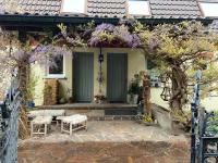 Ferienwohnung am Rhein in 4334 Sisseln - B&B Stein
