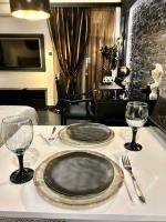 FIFTY SHADES OF BLACK - Chambres d’hôtes Volos