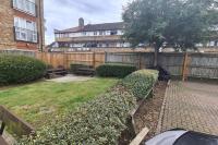 Stylish room kingsize bed 1 stop from Wembley stadium - B&B