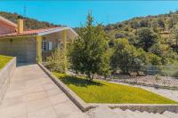 Villa Avó Zizi - B&B Alhões
