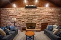 Dogwood Retreat with big pool! - B&B Warsaw