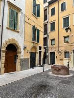 Magnolia Home - Piazza delle Erbe - B&B Verona