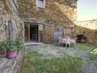 Gîte 13 pers. avec patio, proximité Parc du Pilat, animaux admis, parking - FR-1-496-72 - B&B La Terrasse-sur-Dorlay